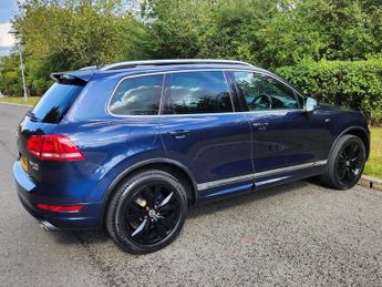 Volkswagen Touareg V6 R-LINE TDI BLUEMOTION TECHNOLOGY