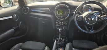 MINI Hatch 2.0 Cooper SD Hatchback 5dr Diesel Auto 6Spd Euro 6 (s/s) (170 p