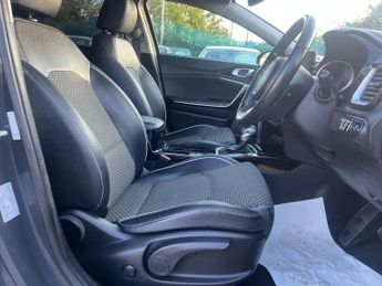Kia XCeed 1.6 GDi 8.9kWh 3 DCT Euro 6 (s/s) 5dr PCO/TFL+1owner+Nav+Camera+