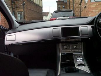 Jaguar XF 5.0 V8 Premium Luxury Auto Euro 5 4dr