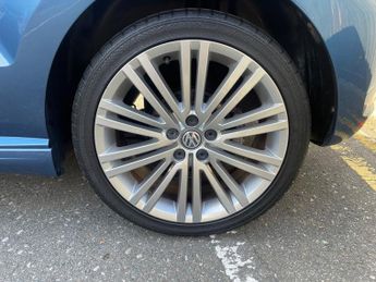 Volkswagen Polo BLUEGT DSG