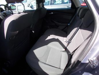 Ford Focus 1.6 Titanium Estate 5dr Petrol Powershift Euro 6 (125 ps)