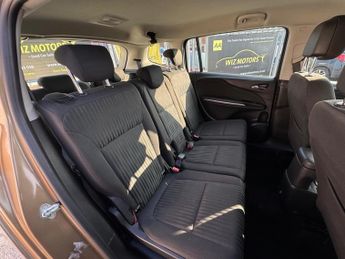 Vauxhall Zafira 1.4T 16V Exclusiv MPV 5dr Petrol Auto Euro 5 (140 ps)