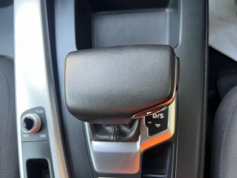 Audi A4 2.0 TFSI 35 Technik S Tronic Euro 6 (s/s) 4dr CarPlay+Black Whee