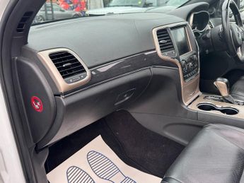 Jeep Grand Cherokee 3.0 V6 CRD Overland SUV 5dr Diesel Auto 4WD Euro 6 (s/s) (250 ps