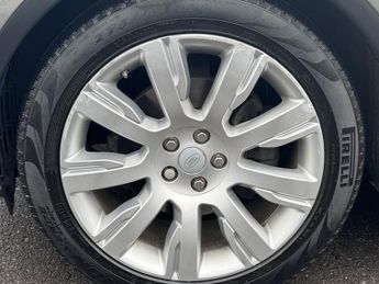 Land Rover Discovery 2.0 SD4 HSE SUV 5dr Diesel Auto 4WD Euro 6 (s/s) (240 ps)
