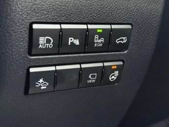 Lexus NX 300H PREMIER