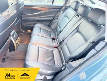 BMW 5 SERIES 3.0 530d SE GT 5dr Diesel Steptronic Euro 5 (245 ps)