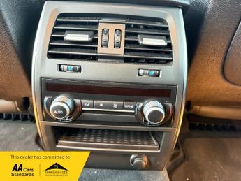 BMW 5 SERIES 3.0 530d SE GT 5dr Diesel Steptronic Euro 5 (245 ps)