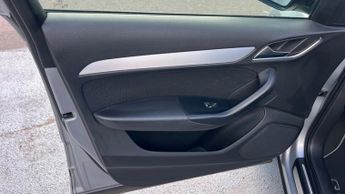 Audi Q3 1.4 TFSI CoD S line SUV 5dr Petrol S Tronic Euro 6 (s/s) (150 ps