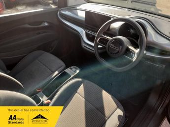 Fiat 500 42kWh Icon Auto 3dr, 1 owner, 2x charging cable