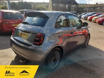 Fiat 500 42kWh Icon Auto 3dr, 1 owner, 2x charging cable