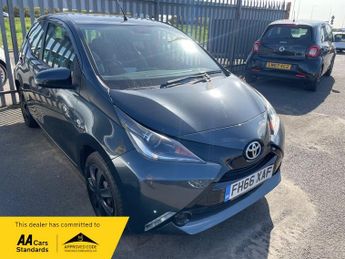 Toyota AYGO VVT-I X-PLAY