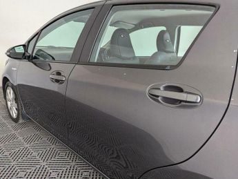Toyota Yaris 1.5 VVT-h Excel E-CVT Euro 6 5dr (15in Alloy)