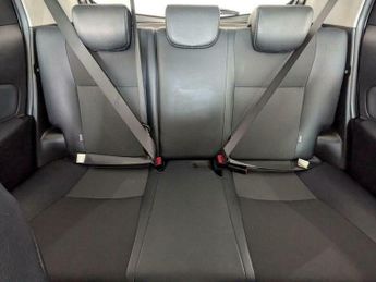 Toyota Yaris 1.5 VVT-h Excel E-CVT Euro 6 5dr (15in Alloy)