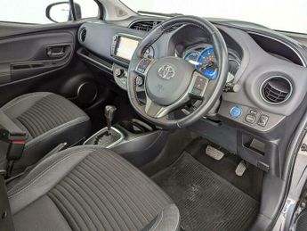 Toyota Yaris 1.5 VVT-h Excel E-CVT Euro 6 5dr (15in Alloy)