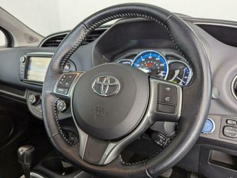 Toyota Yaris 1.5 VVT-h Excel E-CVT Euro 6 5dr (15in Alloy)