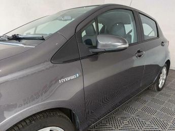 Toyota Yaris 1.5 VVT-h Excel E-CVT Euro 6 5dr (15in Alloy)