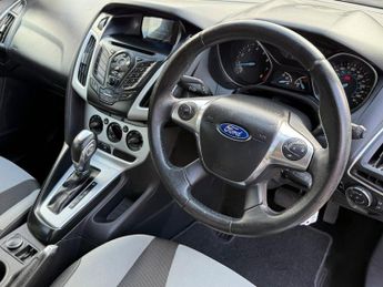 Ford Focus 1.6 Zetec Powershift Euro 5 5dr 123BHP