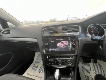 Volkswagen Golf 35.8kWh e-Golf Auto 5dr