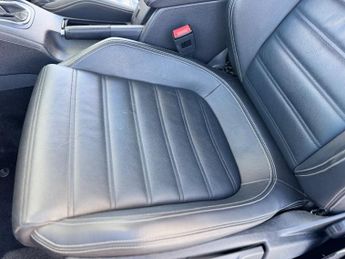 Volkswagen Scirocco R LINE TDI BLUEMOTION TECHNOLOGY DSG