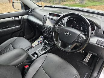 Kia Sorento CRDI KX-3 SAT NAV