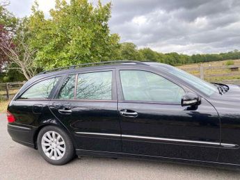Mercedes-Benz E Class 1.8 E200 Kompressor Elegance 5dr
