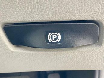 Mercedes-Benz E Class 1.8 E200 Kompressor Elegance 5dr