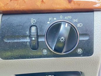 Mercedes-Benz E Class 1.8 E200 Kompressor Elegance 5dr