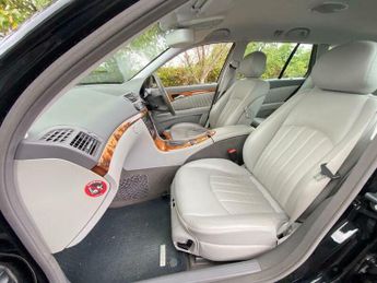 Mercedes-Benz E Class 1.8 E200 Kompressor Elegance 5dr