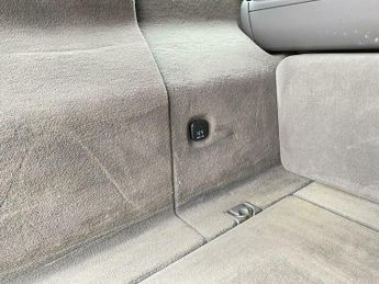 Mercedes-Benz E Class 1.8 E200 Kompressor Elegance 5dr