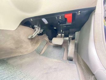 Mercedes-Benz E Class 1.8 E200 Kompressor Elegance 5dr