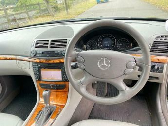 Mercedes-Benz E Class 1.8 E200 Kompressor Elegance 5dr