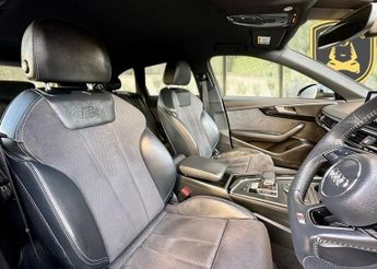 Audi A4 AVANT TFSI S LINE BLACK EDITION