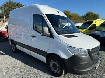 Mercedes Sprinter 2.1 314 CDI Progressive Panel Van 5dr Diesel G-Tronic FWD L2 H2 