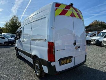 Mercedes-Benz Sprinter 2.1 314 CDI Progressive Panel Van 5dr Diesel G-Tronic FWD L2 H2 