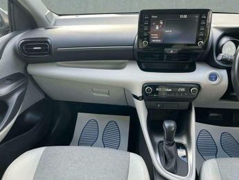 Toyota Yaris 1.5 VVT-h Excel E-CVT Euro 6 (s/s) 5dr