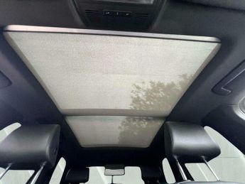 Volkswagen Touareg 3.0 TDI V6 BlueMotion Tech R-Line Tiptronic 4WD Euro 6 (s/s) 5dr