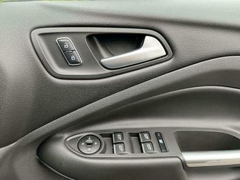 Ford Kuga 2.0 TDCi Titanium Powershift AWD Euro 6 (s/s) 5dr