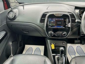 Renault Captur 1.2 TCe ENERGY Signature Nav Auto Euro 6 (s/s) 5dr