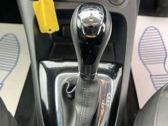 Renault Captur 1.2 TCe ENERGY Signature Nav Auto Euro 6 (s/s) 5dr