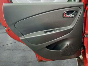 Renault Captur 1.2 TCe ENERGY Signature Nav Auto Euro 6 (s/s) 5dr