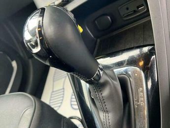 Renault Captur 1.2 TCe ENERGY Signature Nav Auto Euro 6 (s/s) 5dr