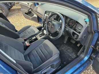 Volkswagen Golf 1.4 TSI BlueMotion Tech SE Hatchback 5dr Petrol DSG Euro 5 (s/s)