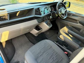 Volkswagen Transporter Shuttle 2.0 TDI SE DSG SWB Euro 6 (s/s) 5dr