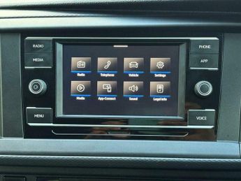 Volkswagen Transporter Shuttle 2.0 TDI SE DSG SWB Euro 6 (s/s) 5dr