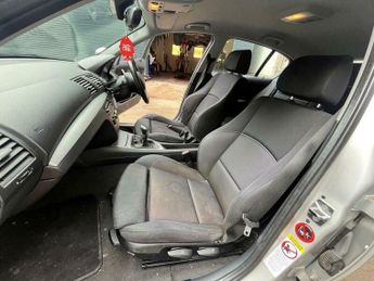 BMW 1 SERIES 1.6 116i ES Euro 4 5dr