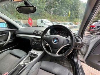 BMW 1 SERIES 1.6 116i ES Euro 4 5dr