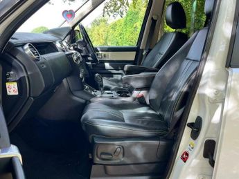 Land Rover Discovery 3.0 SD V6 Landmark LE CommandShift 4WD Euro 5 5dr
