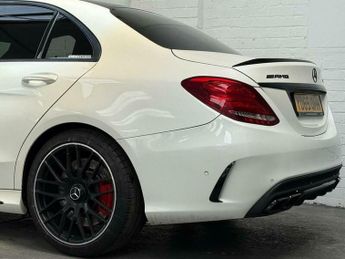 Mercedes-Benz C Class 4.0 C63 V8 BiTurbo AMG S SpdS MCT Euro 6 (s/s) 4dr